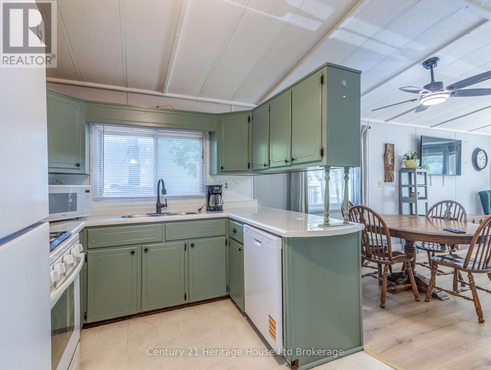 4 Centre Rd - 596101 Oxford 59 Road, East Zorra-Tavistock (Hidden Valley), Ontario  N4S 7W1 - Photo 10 - X13558186