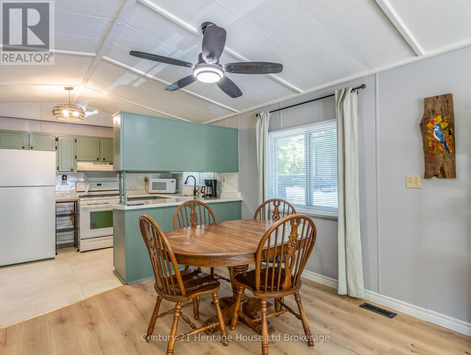 4 Centre Rd - 596101 Oxford 59 Road, East Zorra-Tavistock (Hidden Valley), Ontario  N4S 7W1 - Photo 6 - X13558186