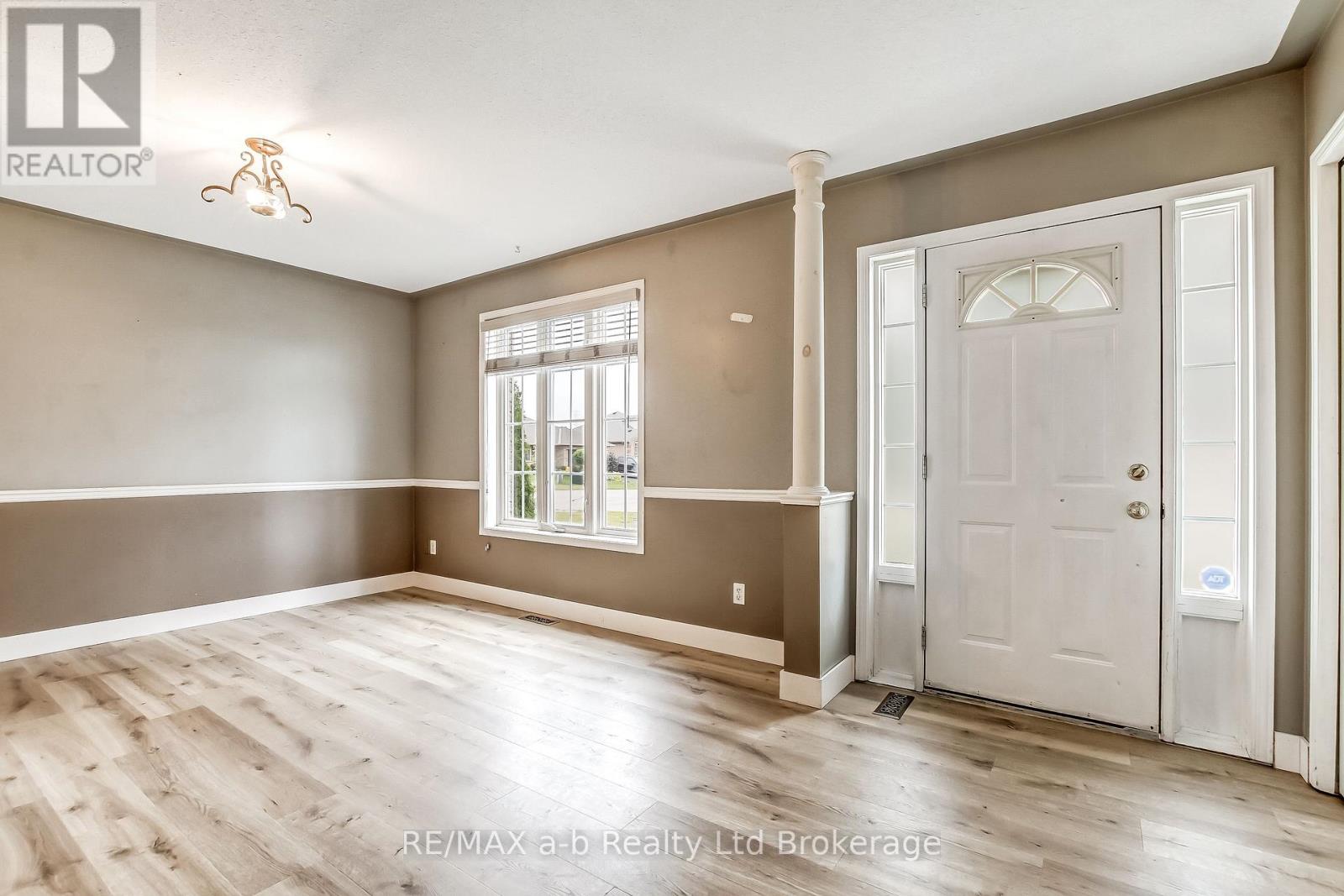 39 Primrose Drive, Tillsonburg, Ontario  N4G 5S7 - Photo 10 - X13544212