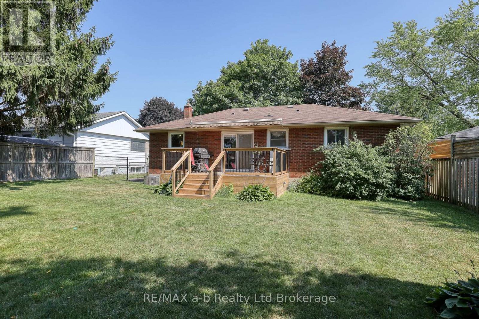 18 Chisholm Drive, Ingersoll (Ingersoll - South), Ontario  N5C 2C4 - Photo 10 - X13560634