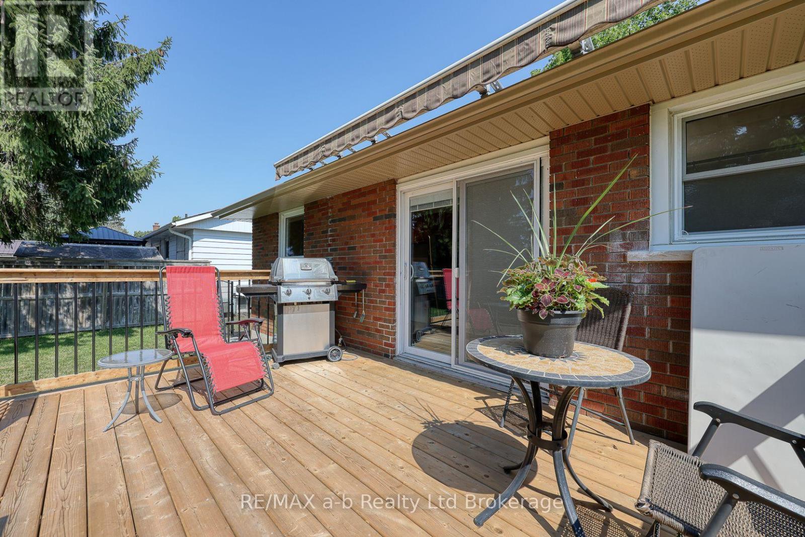 18 Chisholm Drive, Ingersoll (Ingersoll - South), Ontario  N5C 2C4 - Photo 15 - X13560634