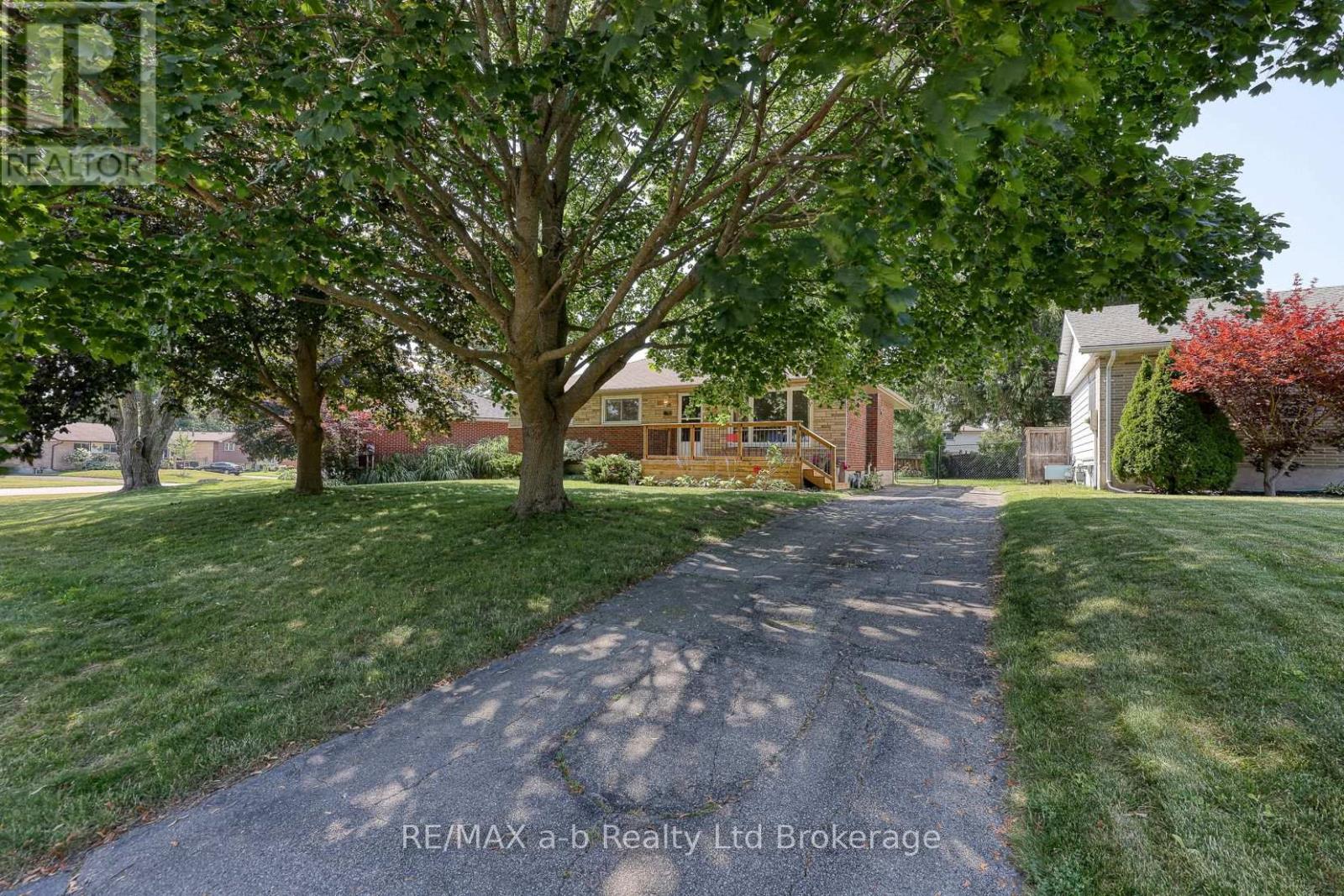 18 Chisholm Drive, Ingersoll (Ingersoll - South), Ontario  N5C 2C4 - Photo 44 - X13560634