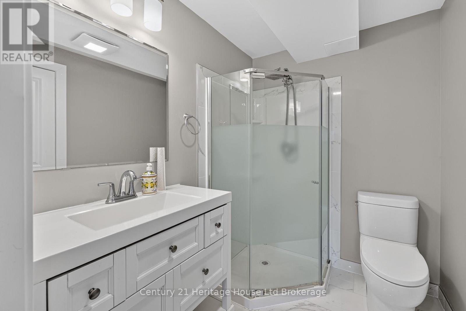 734 Frontenac Crescent, Woodstock (Woodstock - South), Ontario  N4V 0B1 - Photo 25 - X13560930