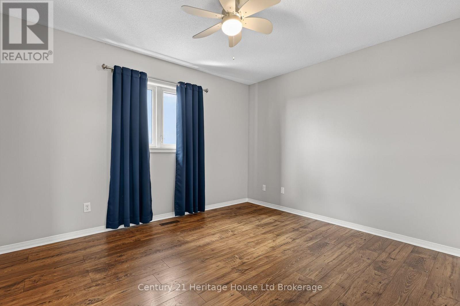 734 Frontenac Crescent, Woodstock (Woodstock - South), Ontario  N4V 0B1 - Photo 26 - X13560930
