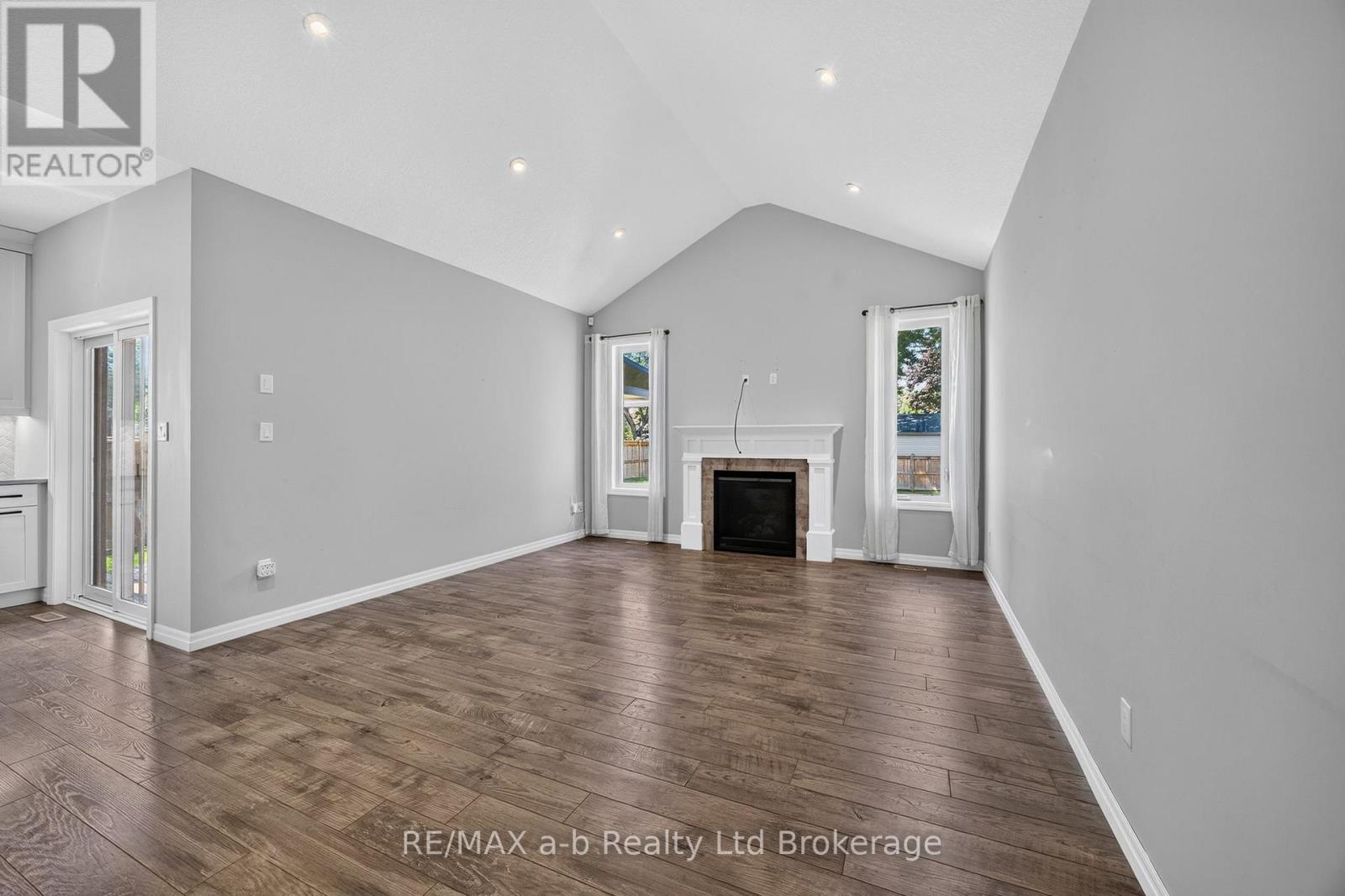 241 Wilson Avenue, Tillsonburg, Ontario  N4G 0H4 - Photo 14 - X13564854