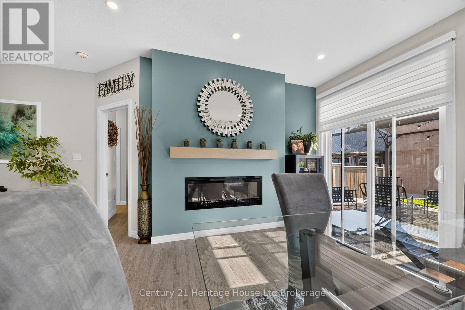 16 Huntley Avenue, Tillsonburg, Ontario  N4G 0J3 - Photo 7 - X13565044