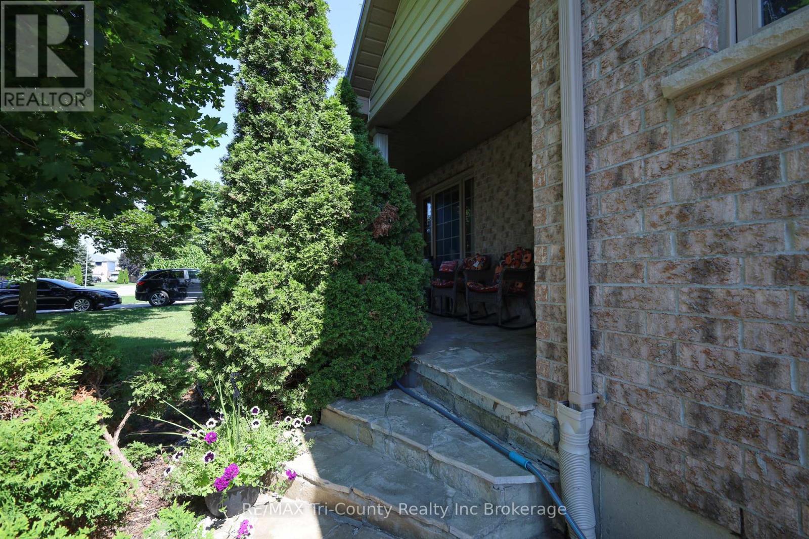 43 Trillium Drive, Tillsonburg, Ontario  N4G 5S8 - Photo 3 - X13567214