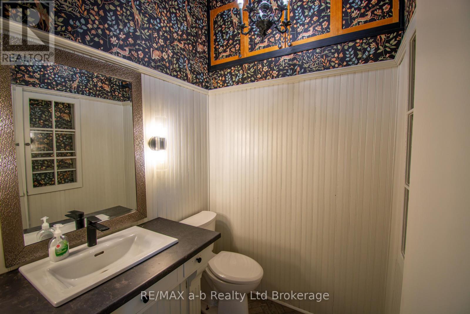 2 - 66 Daly Avenue, Stratford, Ontario  N5A 1B8 - Photo 9 - X13568434