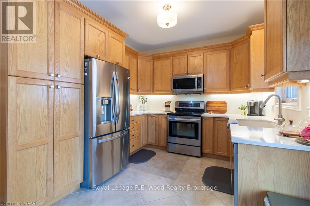 6 Esseltine Drive, Tillsonburg, Ontario  N4G 0C3 - Photo 11 - X13569086