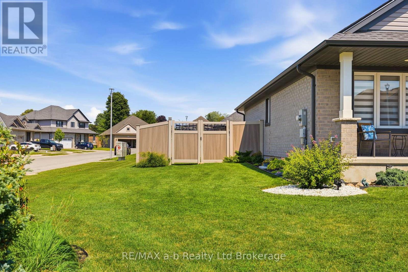268 Wilson Avenue, Tillsonburg, Ontario  N4G 0H3 - Photo 4 - X13570324
