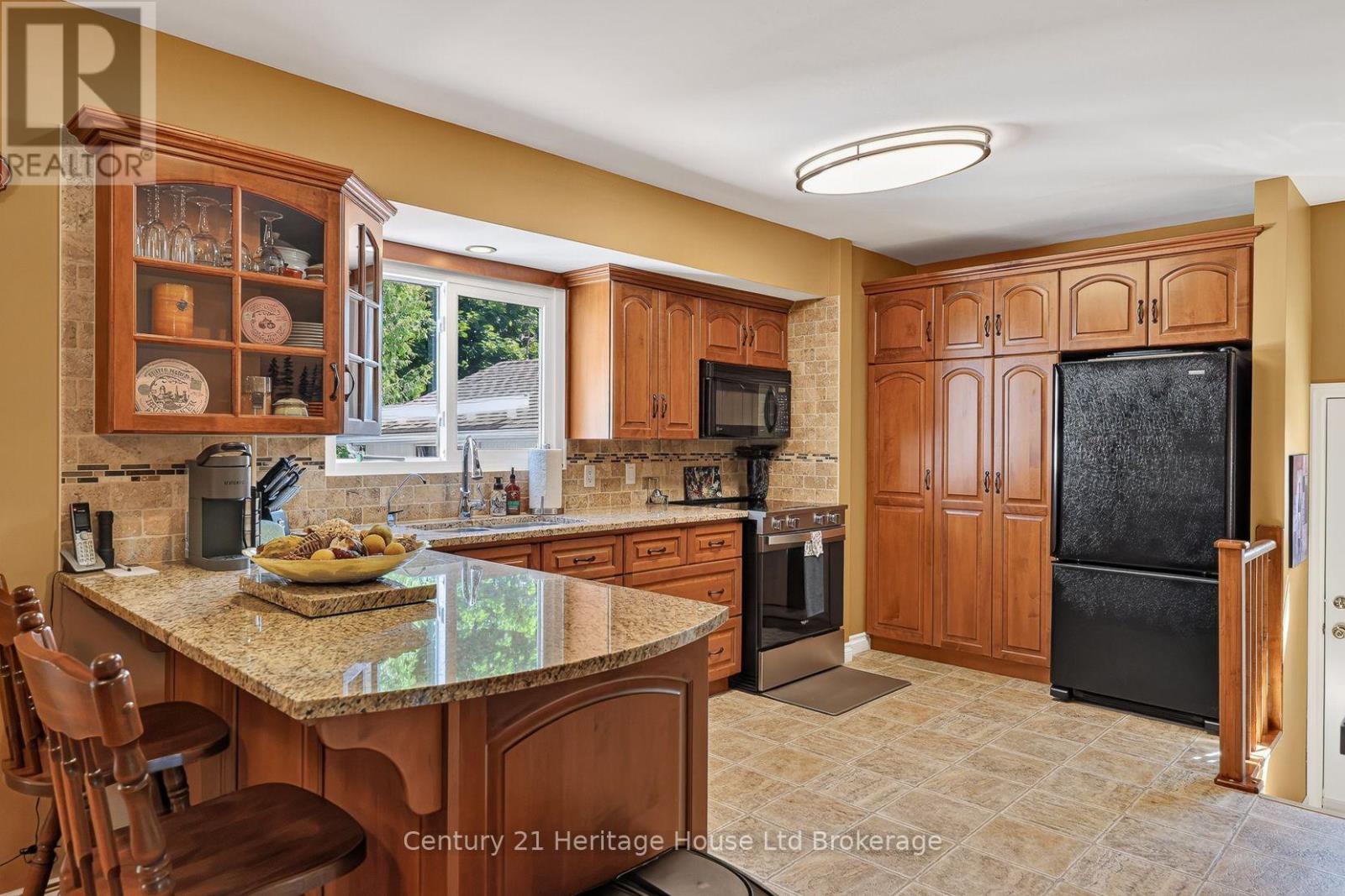 803 Gladstone Drive, Woodstock (Woodstock - North), Ontario  N4S 5T3 - Photo 15 - X13573838