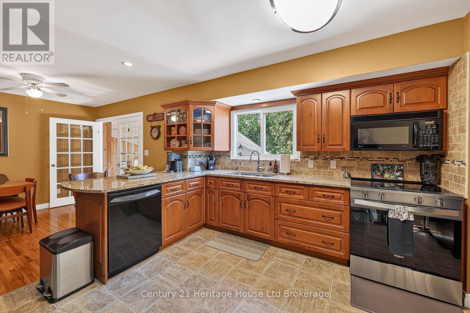 803 Gladstone Drive, Woodstock (Woodstock - North), Ontario  N4S 5T3 - Photo 17 - X13573838