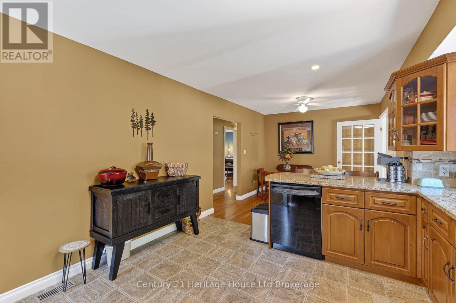 803 Gladstone Drive, Woodstock (Woodstock - North), Ontario  N4S 5T3 - Photo 18 - X13573838