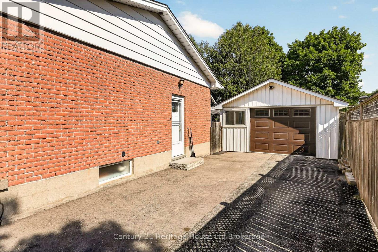 803 Gladstone Drive, Woodstock (Woodstock - North), Ontario  N4S 5T3 - Photo 34 - X13573838
