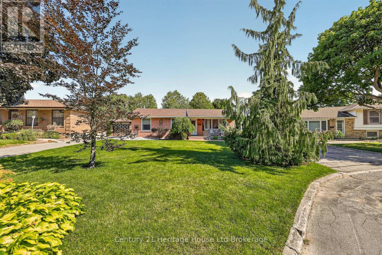 803 Gladstone Drive, Woodstock (Woodstock - North), Ontario  N4S 5T3 - Photo 6 - X13573838