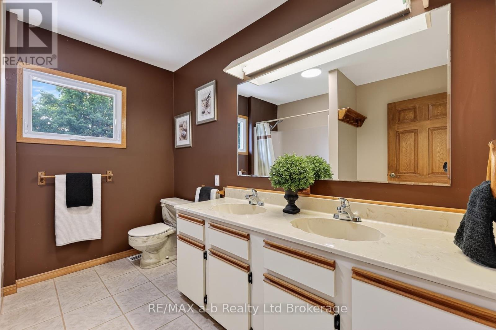 23 Burgess Street, Norwich (Burgessville), Ontario  N0J 1C0 - Photo 18 - X13574234