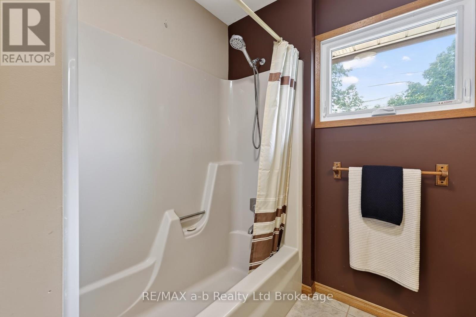23 Burgess Street, Norwich (Burgessville), Ontario  N0J 1C0 - Photo 19 - X13574234