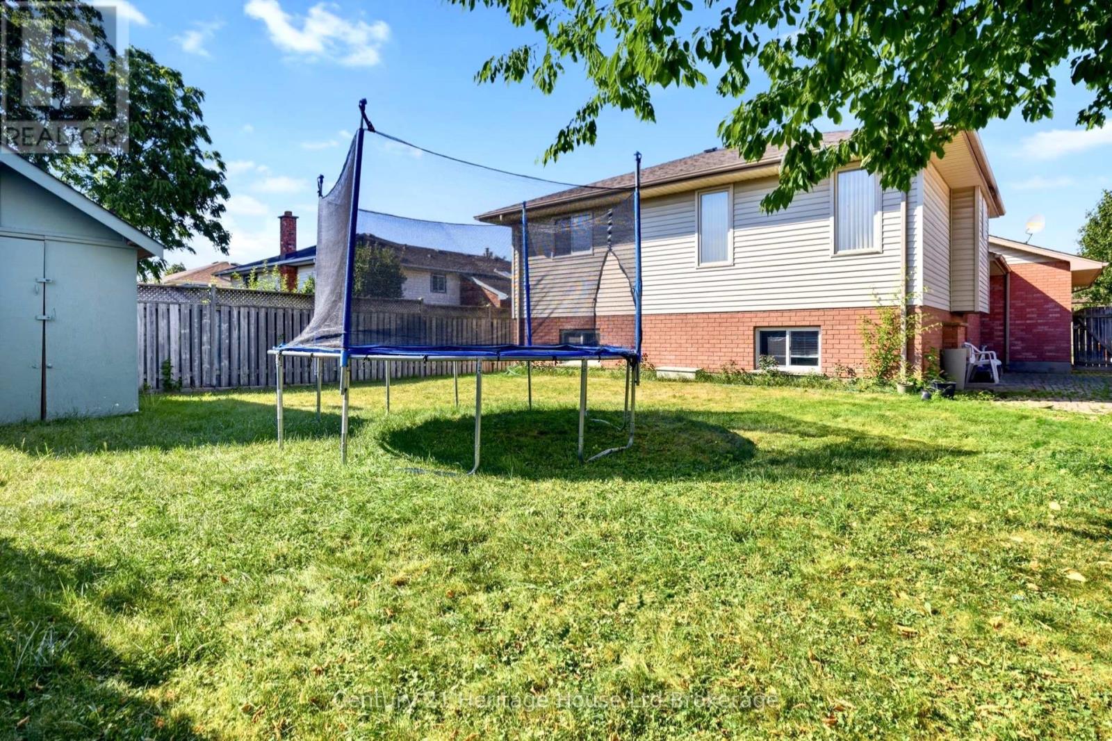 23 Josselyn Drive, London South (South X), Ontario  N6E 3S6 - Photo 28 - X13574286