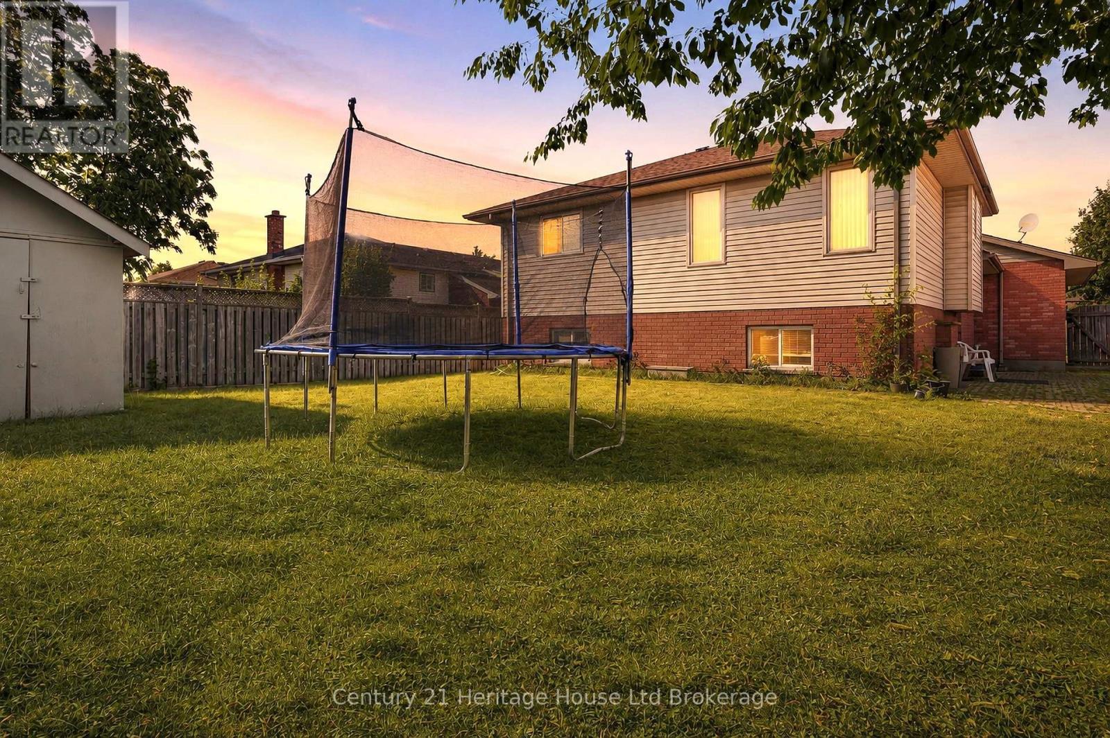 23 Josselyn Drive, London South (South X), Ontario  N6E 3S6 - Photo 30 - X13574286