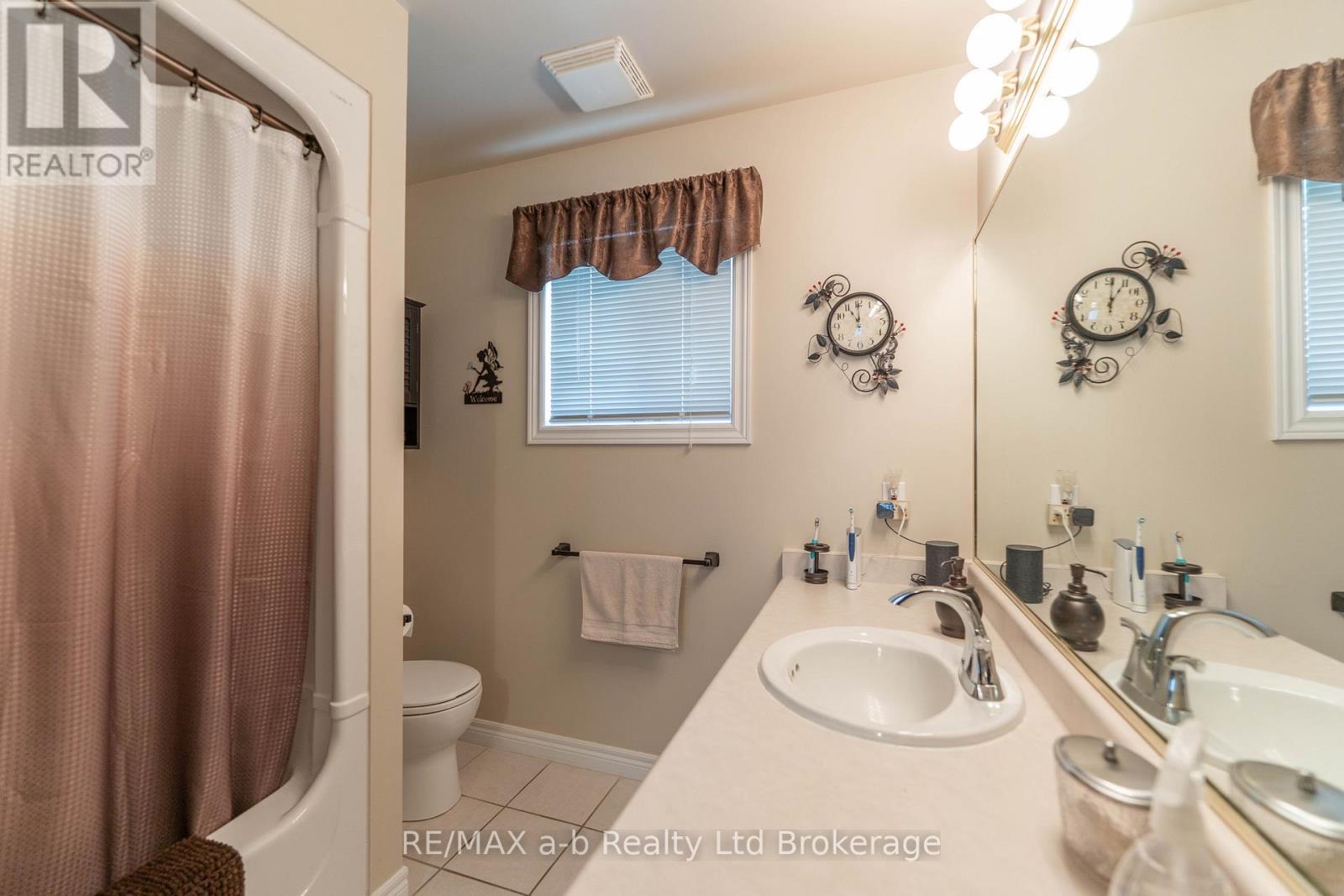 10 Peach Street, Tillsonburg, Ontario  N4G 5N8 - Photo 22 - X13575290