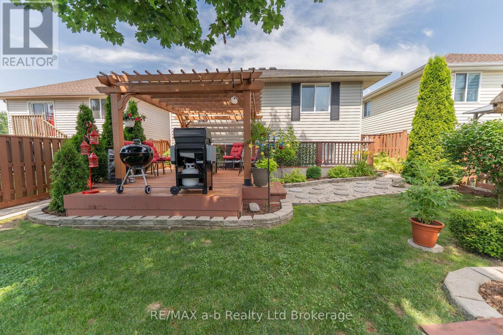 10 Peach Street, Tillsonburg, Ontario  N4G 5N8 - Photo 32 - X13575290