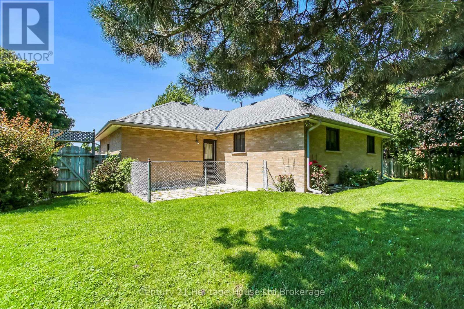 27 O'rourke Pl Place E, Woodstock (Woodstock - North), Ontario  N4S 8T9 - Photo 19 - X13578534