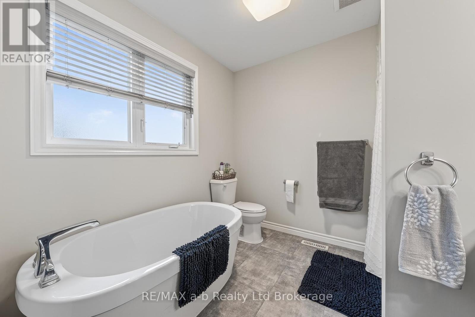 253 Charles Street W, Ingersoll (Ingersoll - South), Ontario  N5C 2M5 - Photo 24 - X13582650