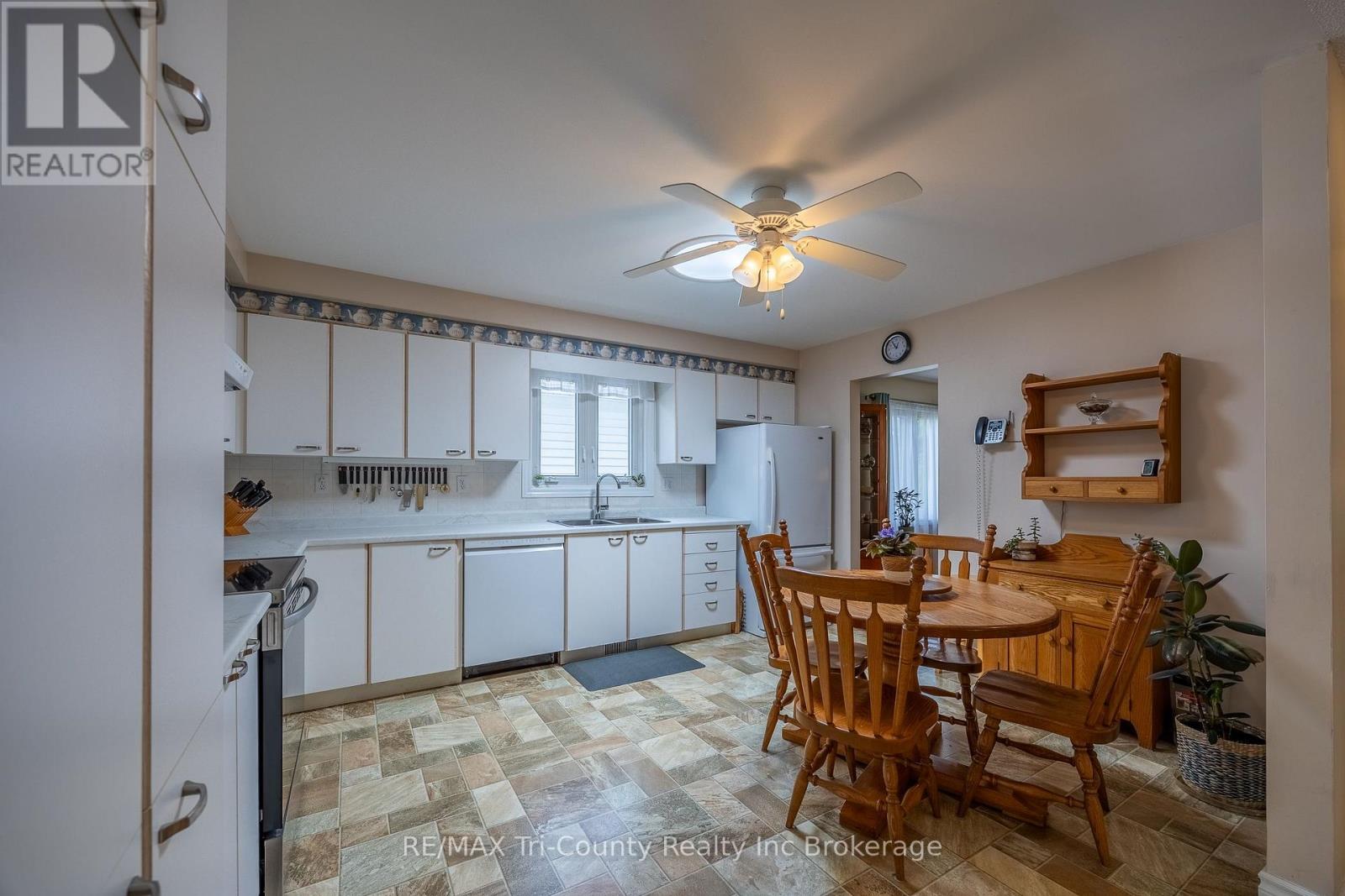 10 Mcdonald Court, Tillsonburg, Ontario  N4G 5L8 - Photo 7 - X13583676
