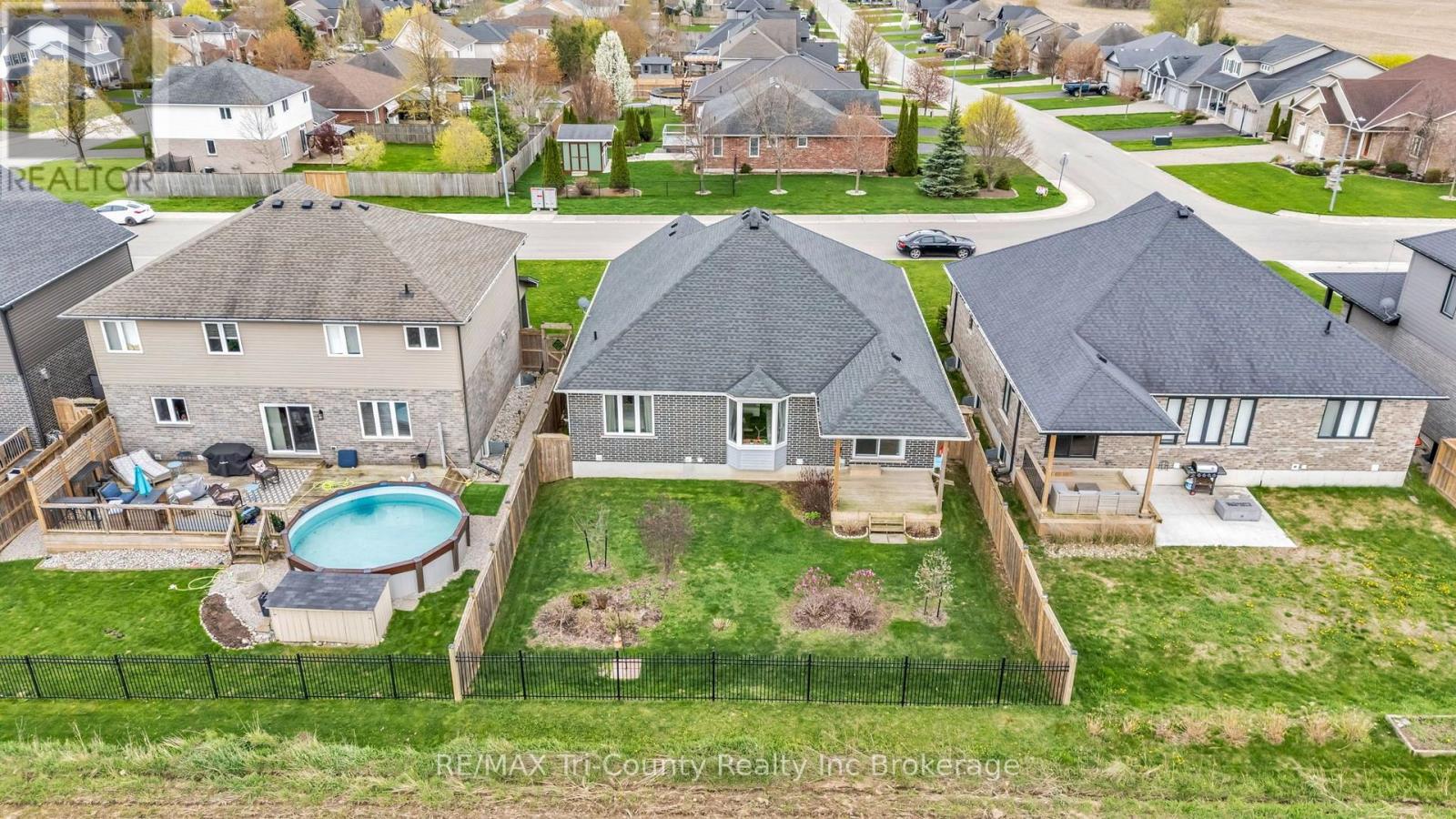 18 Crocus Avenue, Tillsonburg, Ontario  N4G 5S9 - Photo 38 - X13585182