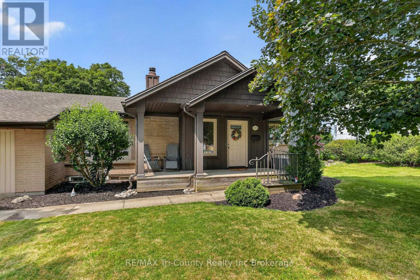 309 Quarterline Road, Tillsonburg, Ontario  N4G 4E7 - Photo 2 - X13589860