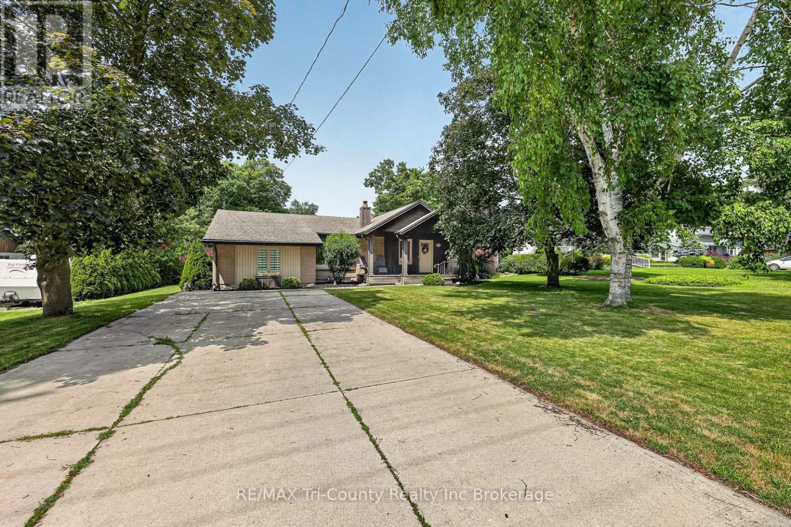 309 Quarterline Road, Tillsonburg, Ontario  N4G 4E7 - Photo 3 - X13589860