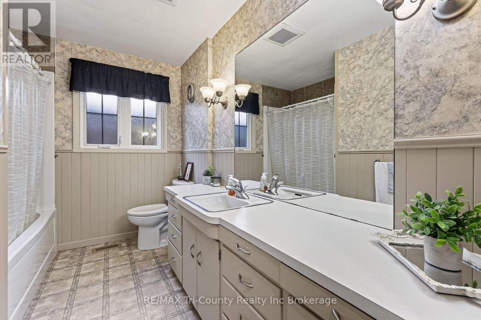 309 Quarterline Road, Tillsonburg, Ontario  N4G 4E7 - Photo 30 - X13589860