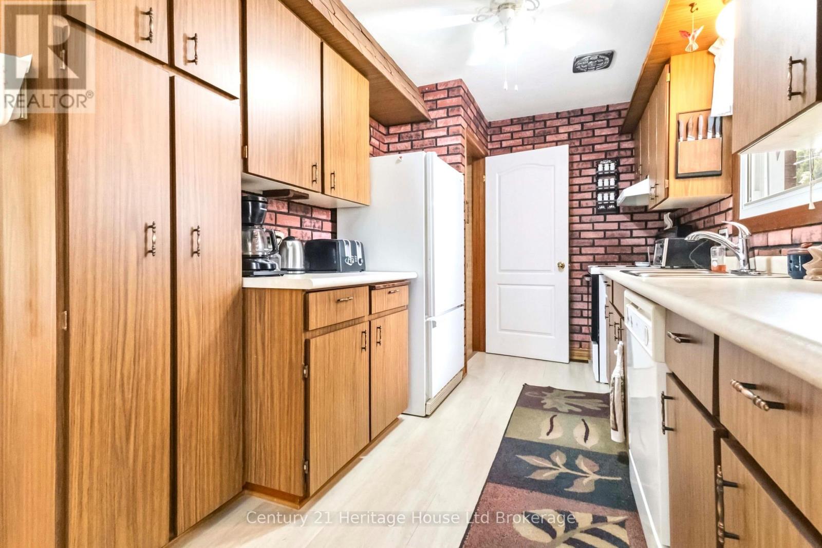 26 Deveron Crescent, London South (South T), Ontario  N5Z 4B1 - Photo 10 - X13591430