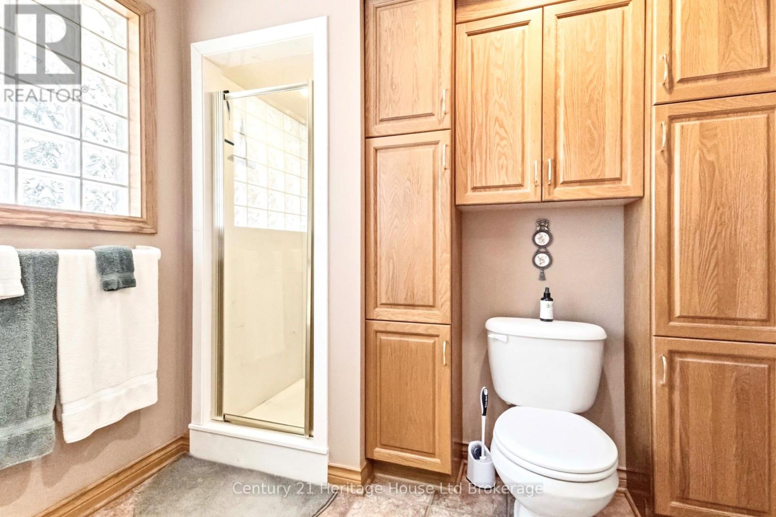 26 Deveron Crescent, London South (South T), Ontario  N5Z 4B1 - Photo 16 - X13591430