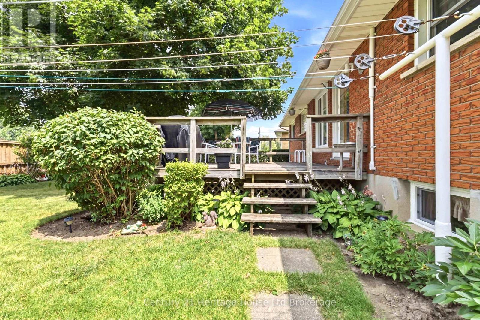 26 Deveron Crescent, London South (South T), Ontario  N5Z 4B1 - Photo 27 - X13591430