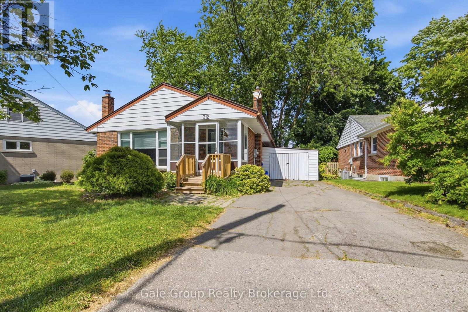 312 Leinster Street, Woodstock (Woodstock - North), Ontario  N4S 7E7 - Photo 2 - X13592012