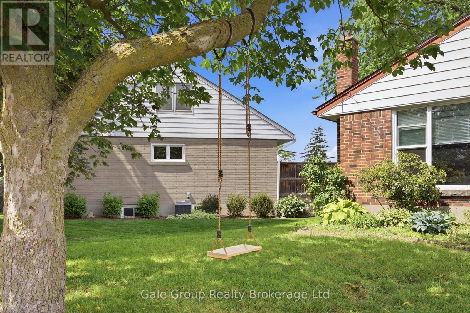 312 Leinster Street, Woodstock (Woodstock - North), Ontario  N4S 7E7 - Photo 3 - X13592012