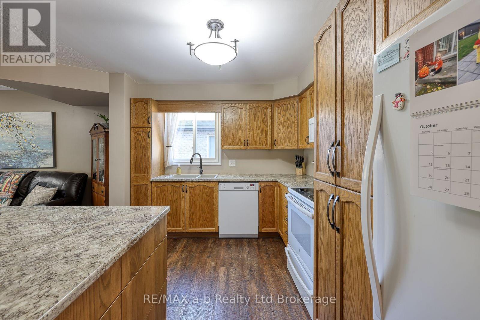 11 Cornish Crescent, Ingersoll (Ingersoll - South), Ontario  N5C 4C9 - Photo 7 - X13592058