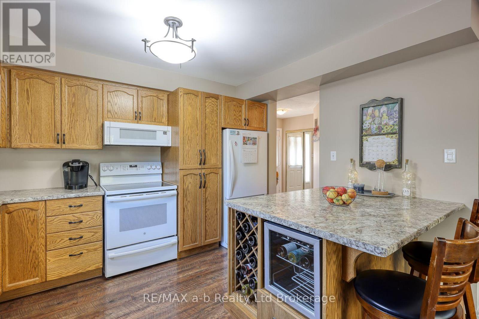 11 Cornish Crescent, Ingersoll (Ingersoll - South), Ontario  N5C 4C9 - Photo 9 - X13592058