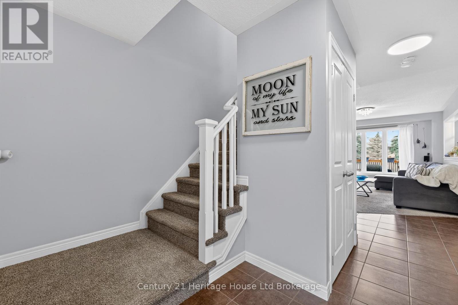 1180 Caen Avenue, Woodstock (Woodstock - North), Ontario  N4T 0G3 - Photo 3 - X13593060