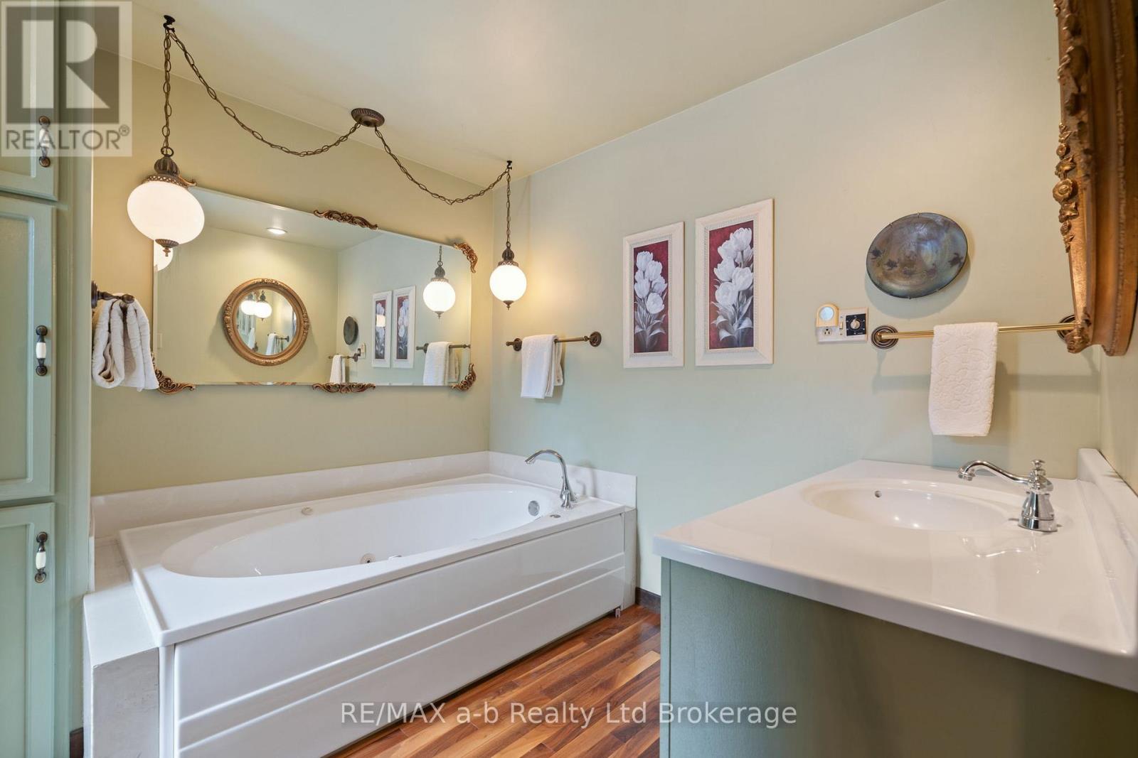 13 Segal Drive, Tillsonburg, Ontario  N4G 4P4 - Photo 24 - X13593238