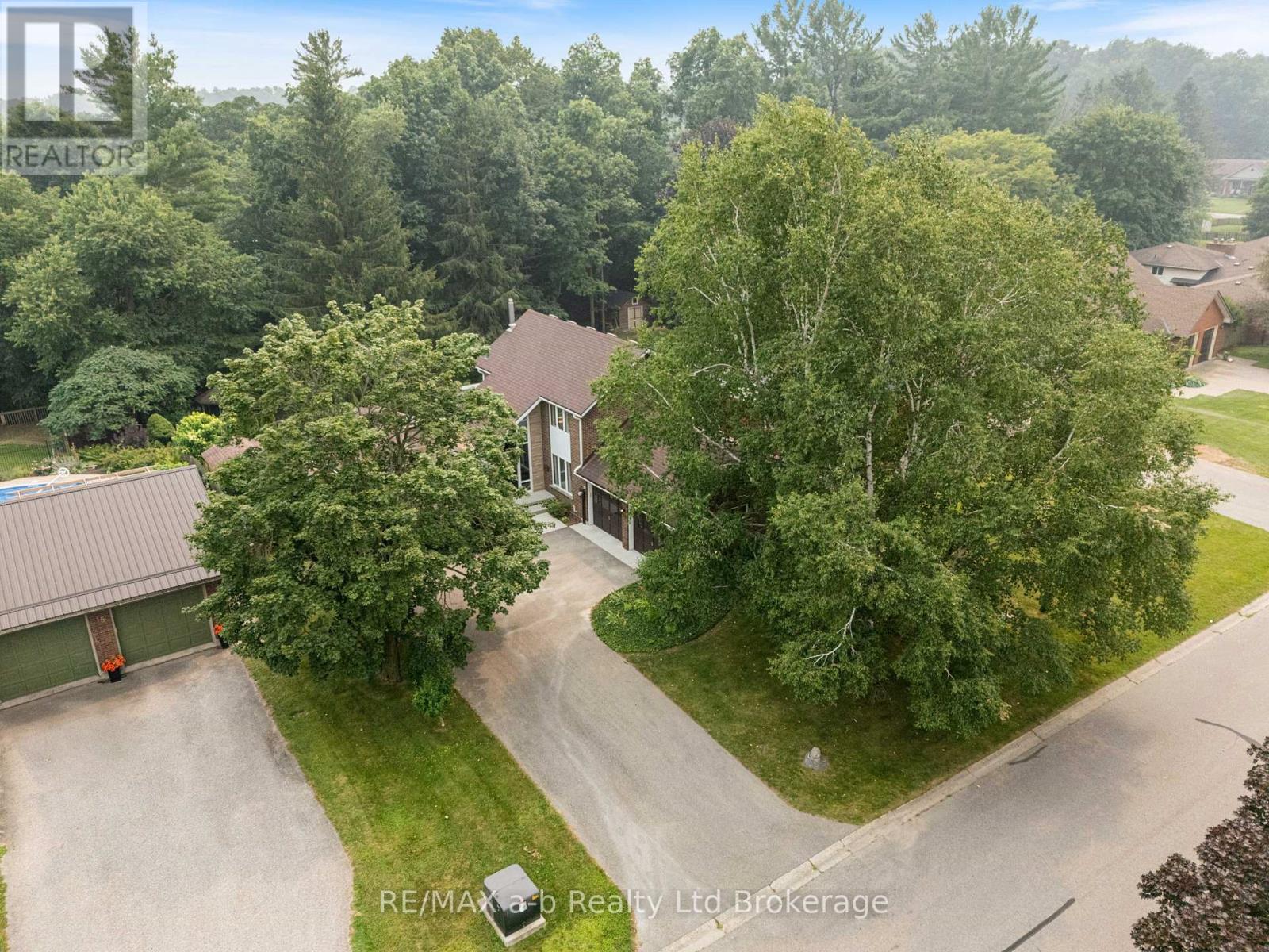 13 Segal Drive, Tillsonburg, Ontario  N4G 4P4 - Photo 4 - X13593238