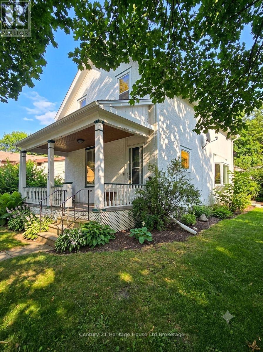 152 Charles Street E, Ingersoll (Ingersoll - South), Ontario  N5C 1K2 - Photo 2 - X13593890