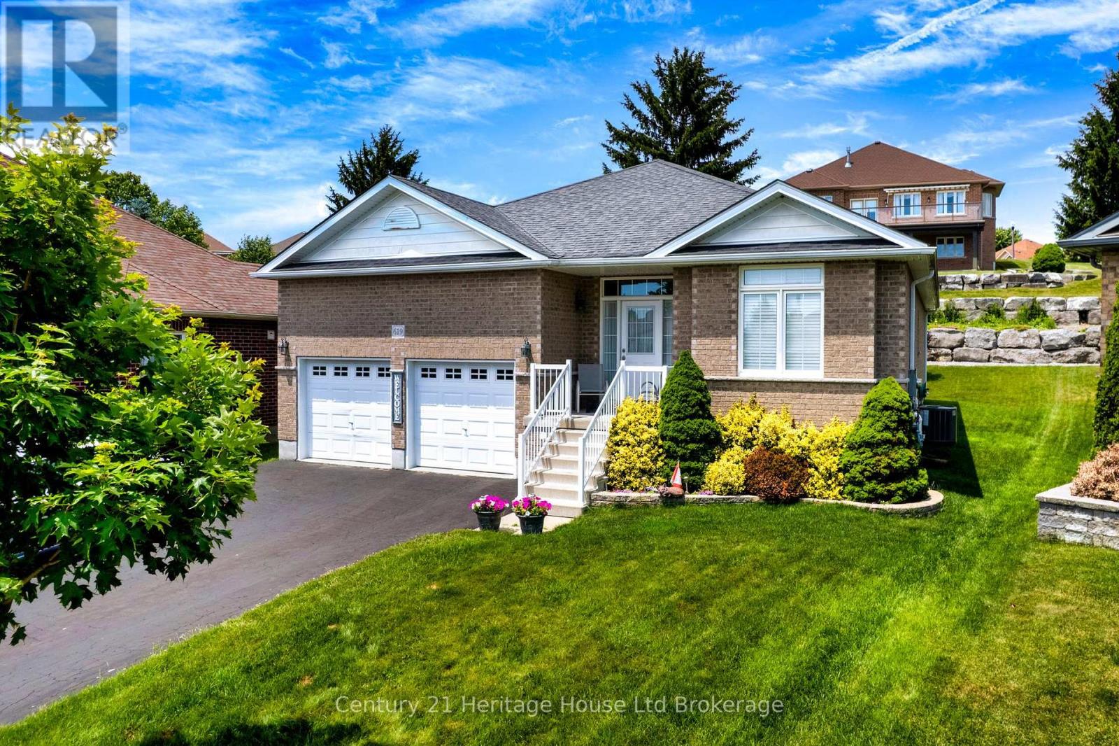 619 Fox Hollow Court, Woodstock (Woodstock - North), Ontario  N4T 1W3 - Photo 4 - X13594780