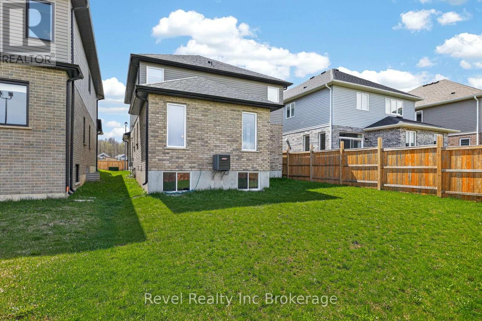 32 Sutherland Crescent, Ingersoll (Ingersoll - South), Ontario  N5C 0E3 - Photo 39 - X13604734