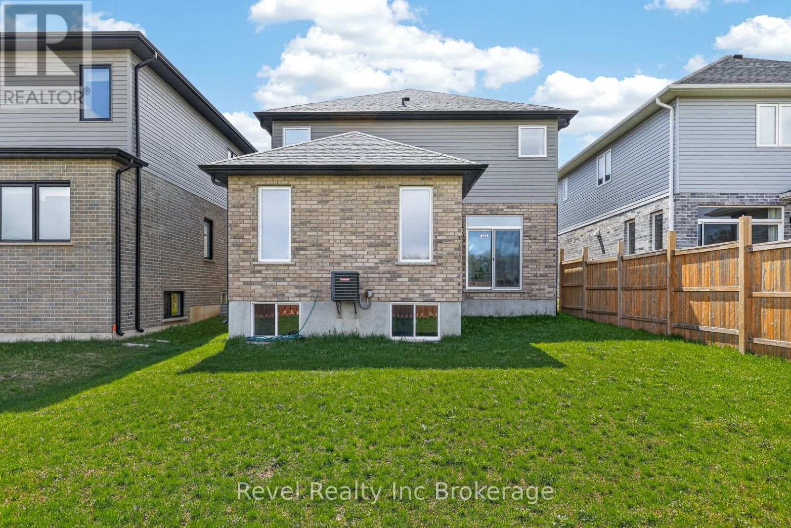 32 Sutherland Crescent, Ingersoll (Ingersoll - South), Ontario  N5C 0E3 - Photo 40 - X13604734