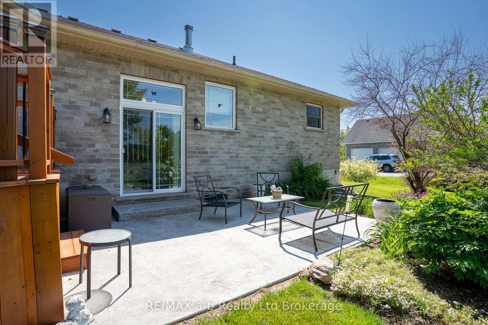 261 Middle Townline Road, Brant (Burford), Ontario  N0E 1E0 - Photo 10 - X13612238
