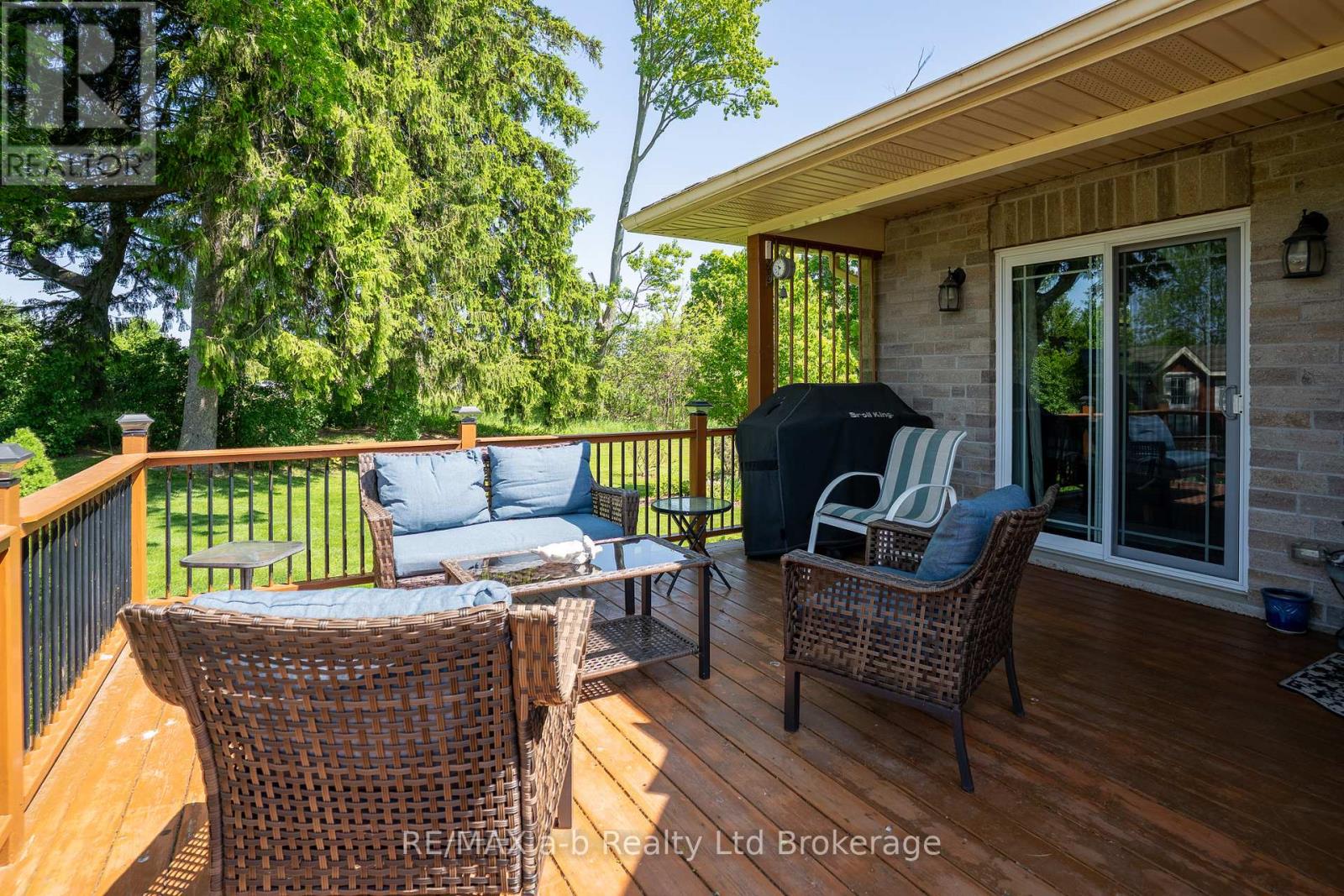 261 Middle Townline Road, Brant (Burford), Ontario  N0E 1E0 - Photo 12 - X13612238