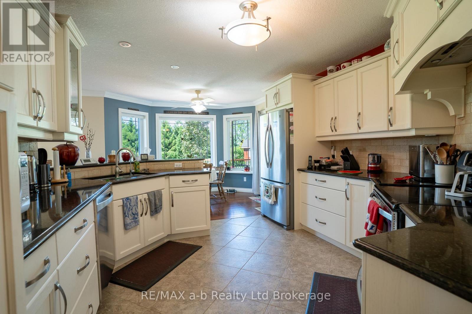 261 Middle Townline Road, Brant (Burford), Ontario  N0E 1E0 - Photo 24 - X13612238