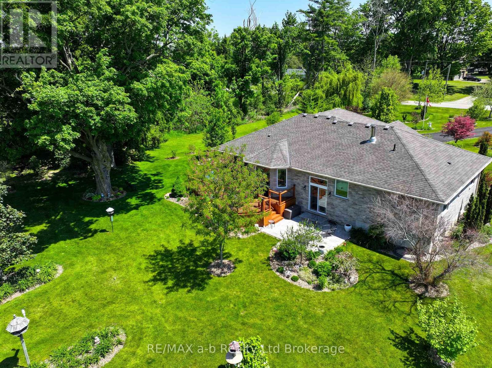 261 Middle Townline Road, Brant (Burford), Ontario  N0E 1E0 - Photo 5 - X13612238